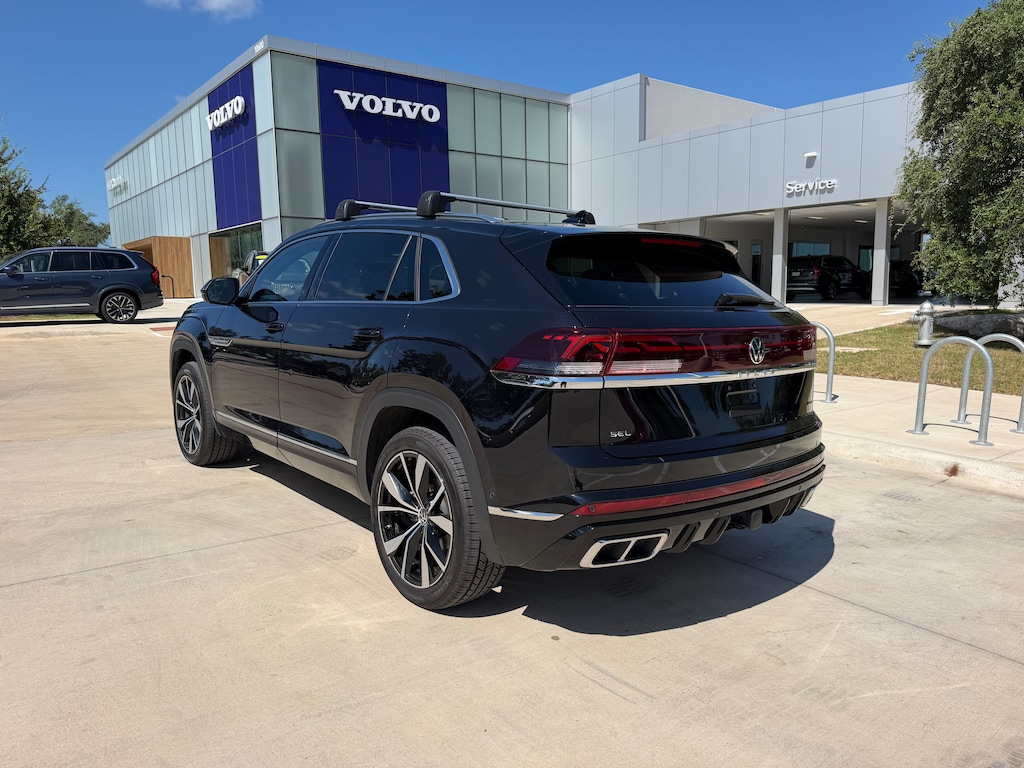 Used 2024 Volkswagen Atlas Cross Sport 2.0T SEL Premium R-Line SUV