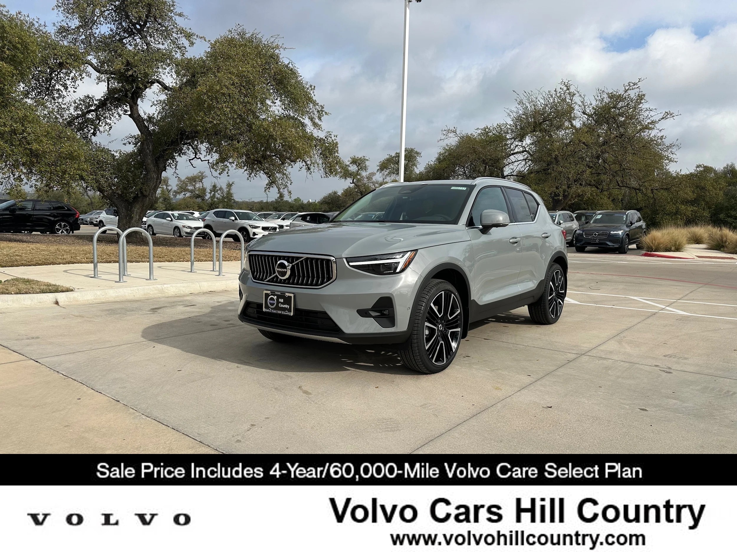 2025 Volvo XC40
