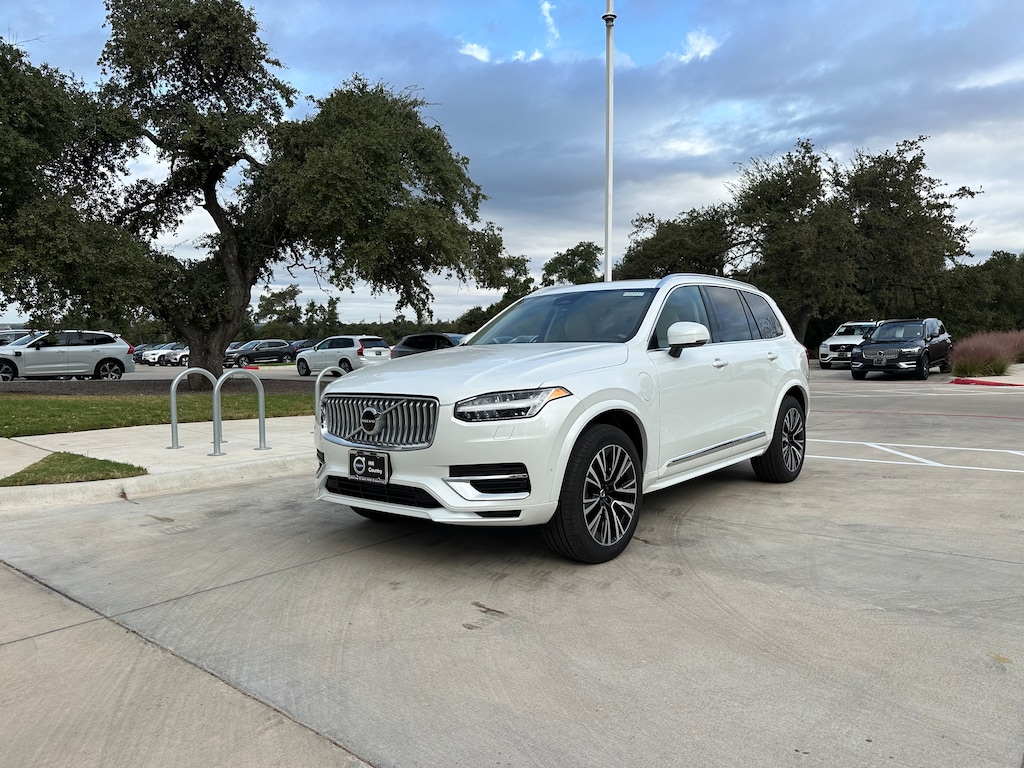 Used 2025 Volvo XC90 plug-in hybrid T8 Plus 7-Seater SUV