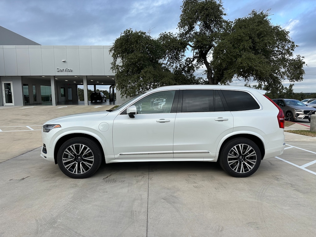 Used 2025 Volvo XC90 plug-in hybrid T8 Plus 7-Seater SUV