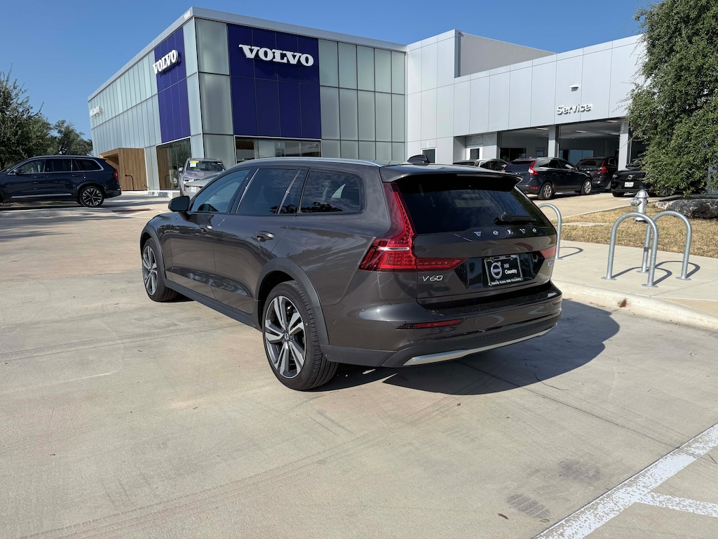 Certified 2025 Volvo V60 Cross Country B5 Plus Wagon