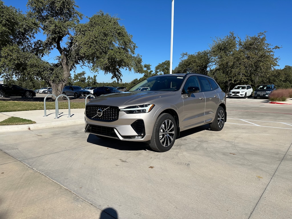 Used 2025 Volvo XC60 B5 Core SUV