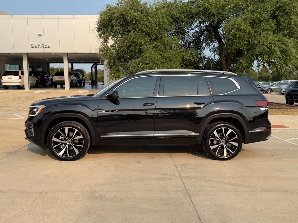 Used 2024 Volkswagen Atlas SEL Premium R-Line 4motion SUV