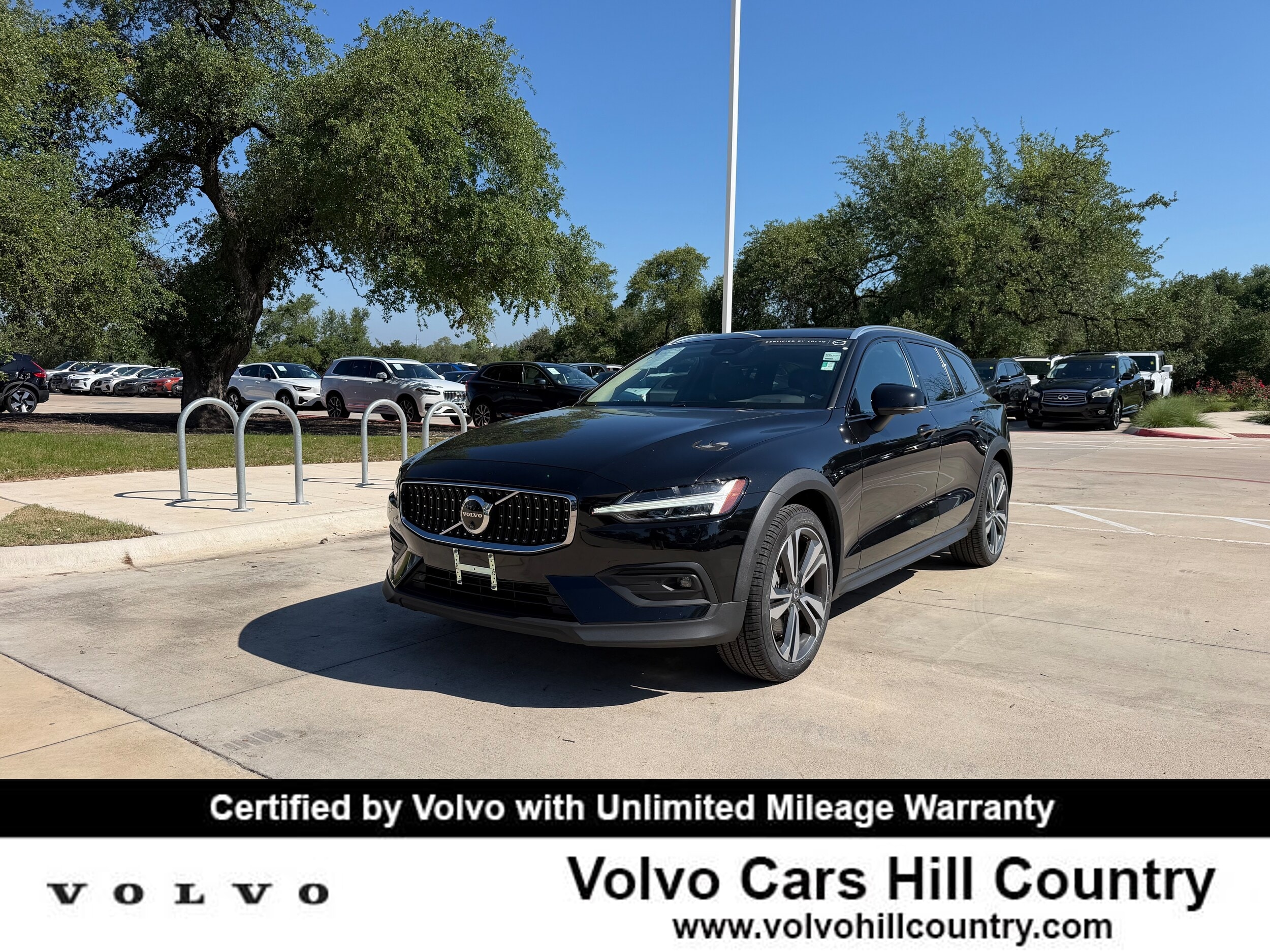 2025 Volvo V60 Cross Country