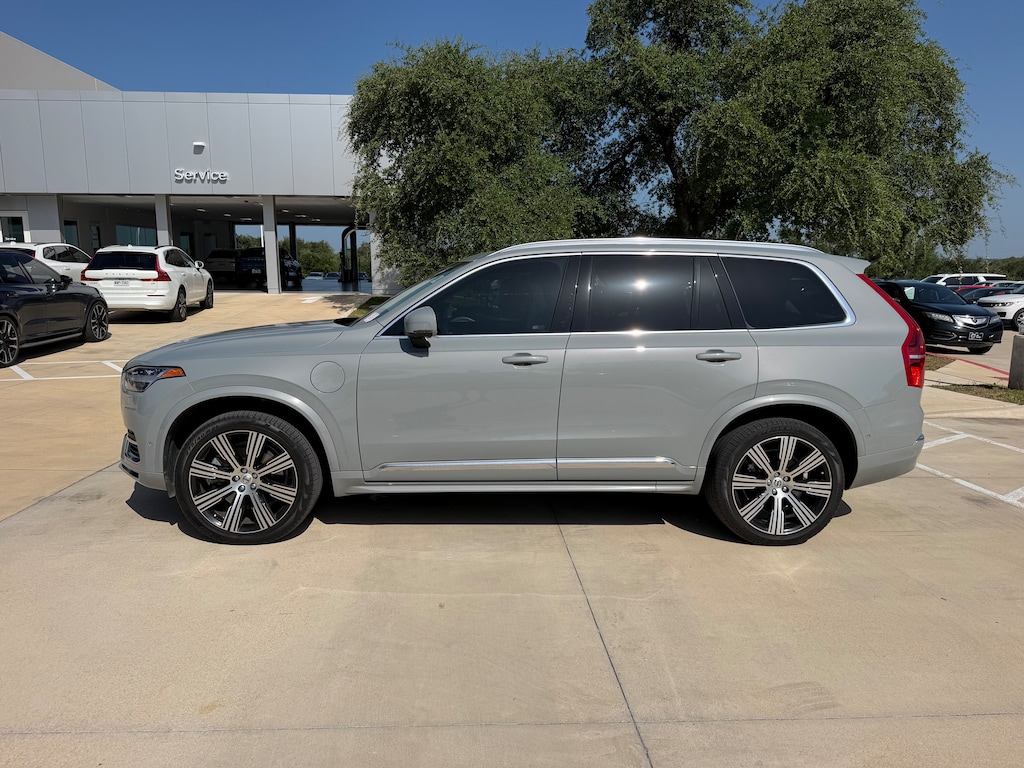 Certified 2025 Volvo XC90 Plug-In Hybrid T8 Plus Bright Theme 6P SUV