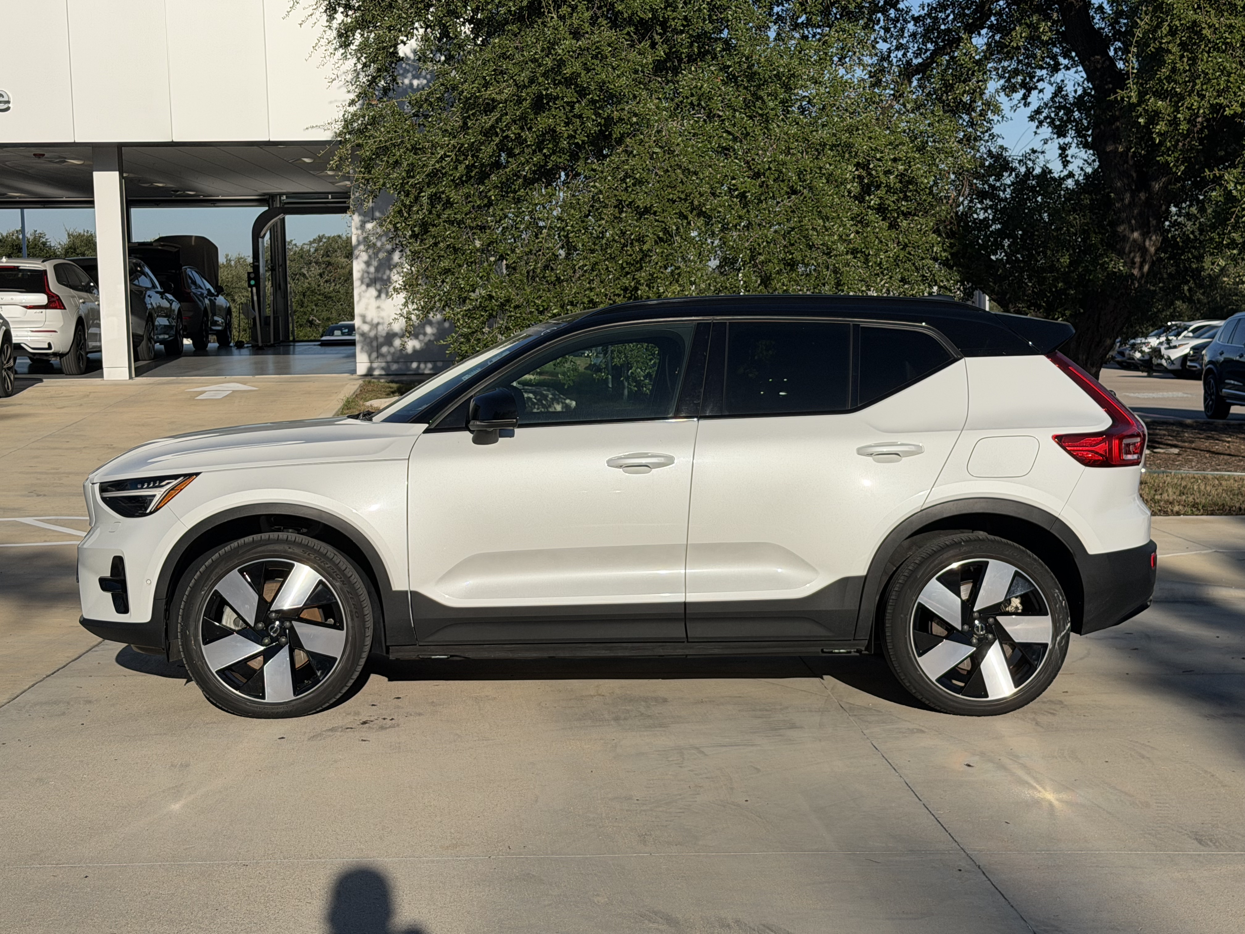 Certified 2023 Volvo XC40 Recharge Pure Electric Recharge Twin Ultimate SUV