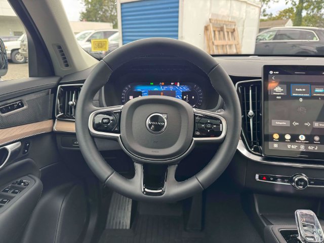 2026 Volvo XC90 Plus - Photo 20