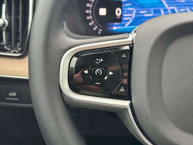2026 Volvo XC90 Plus - Photo 22