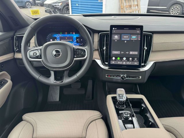2026 Volvo XC90 Ultra - Photo 17