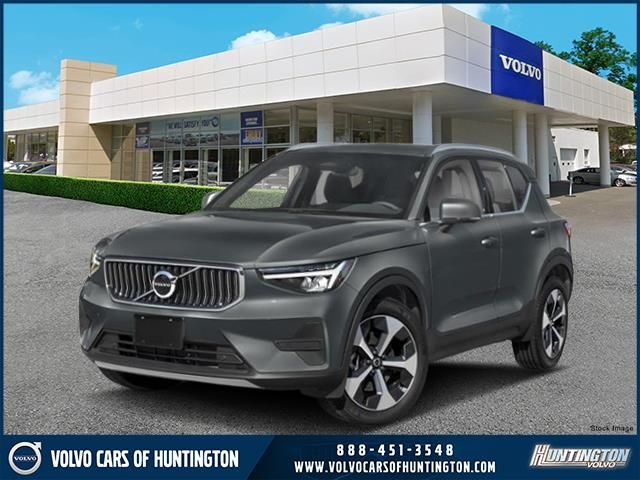 2026 Volvo XC40