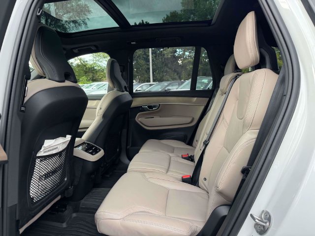 2026 Volvo XC90 Ultra - Photo 11