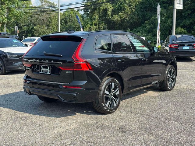 2026 Volvo XC60 Plus - Photo 8