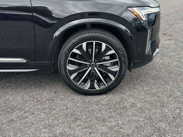 2026 Volvo XC90 Plus - Photo 10