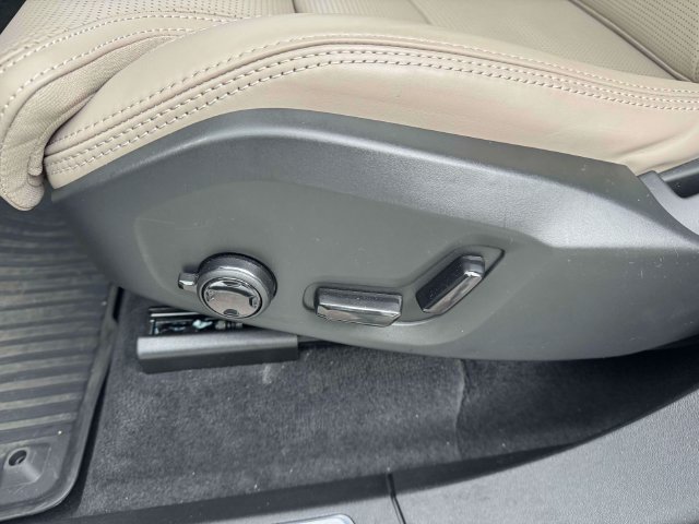 2026 Volvo XC90 Ultra - Photo 14