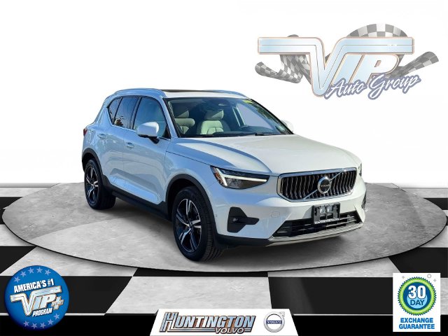2023 Volvo XC40 B5 Plus Bright Theme SUV for sale in Huntington, NY
