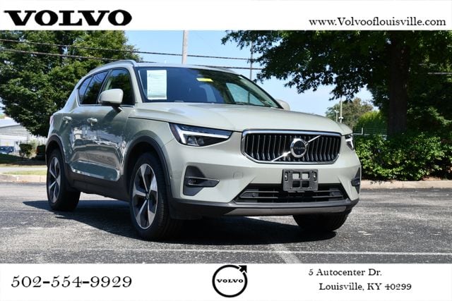 2023 Volvo XC40