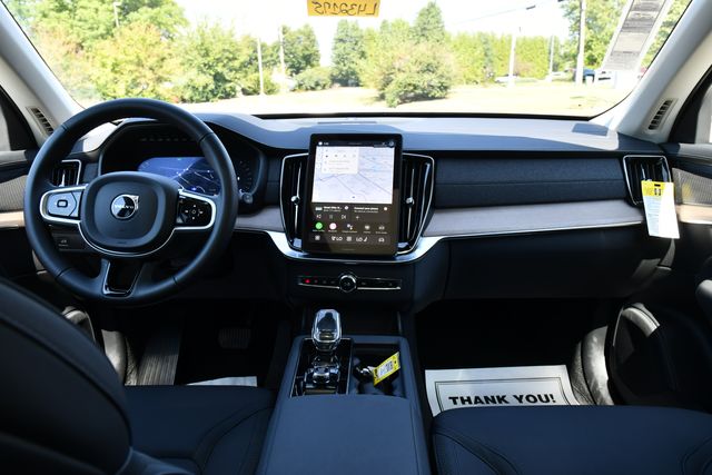 2026 Volvo XC90 Plus - Photo 20