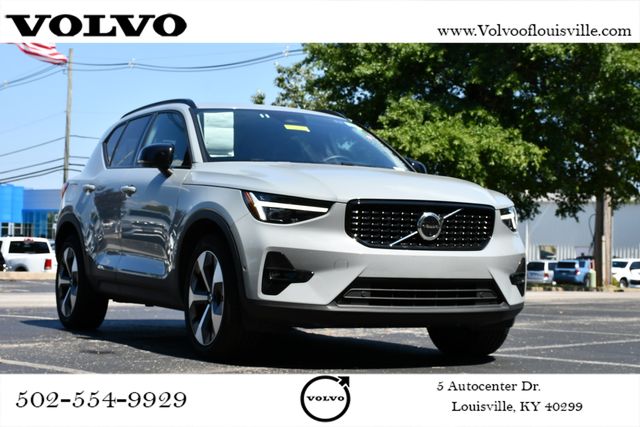 2026 Volvo XC40