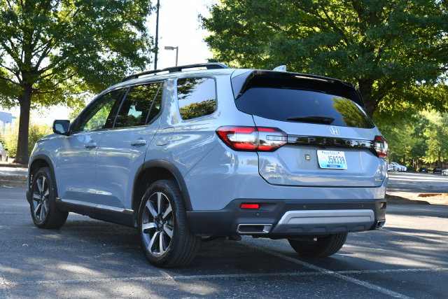 Used 2024 Honda Pilot Touring SUV