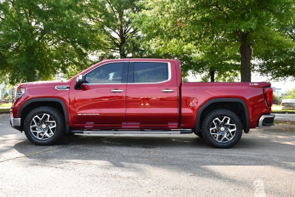 Used 2023 GMC Sierra 1500 SLT Truck Crew Cab