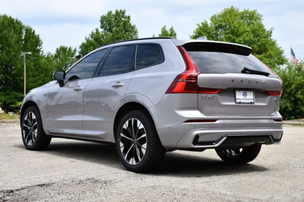 New 2026 Volvo XC60 B5 Plus SUV