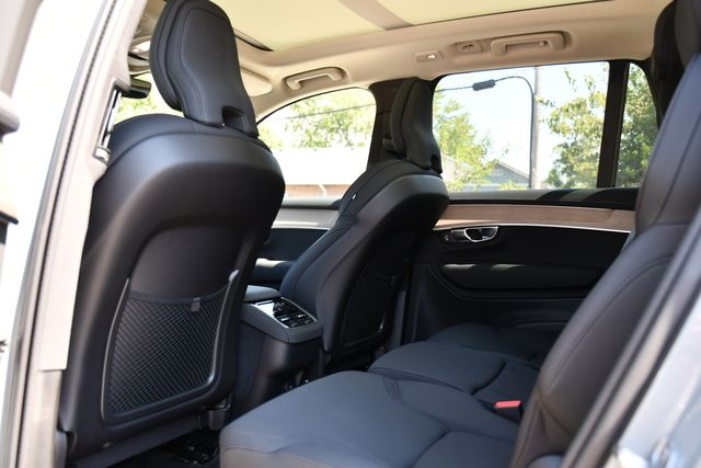 2026 Volvo XC90 Plus - Photo 19