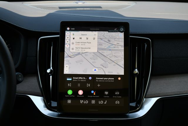 2026 Volvo XC90 Plus - Photo 25