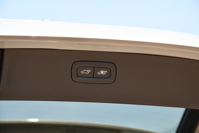 2026 Volvo XC90 Plus - Photo 29