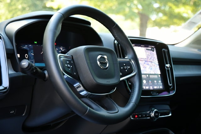 2026 Volvo XC40 Core - Photo 11