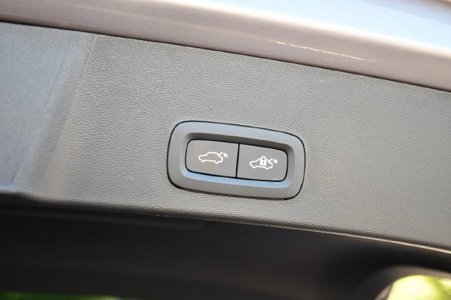 2026 Volvo XC40 Core - Photo 29