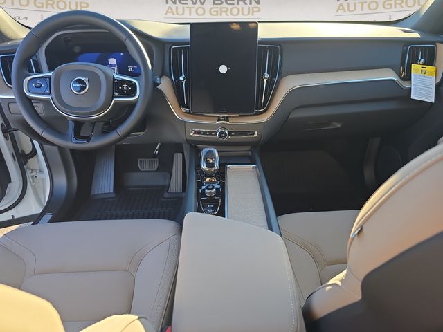 2026 Volvo XC60 Plus - Photo 9