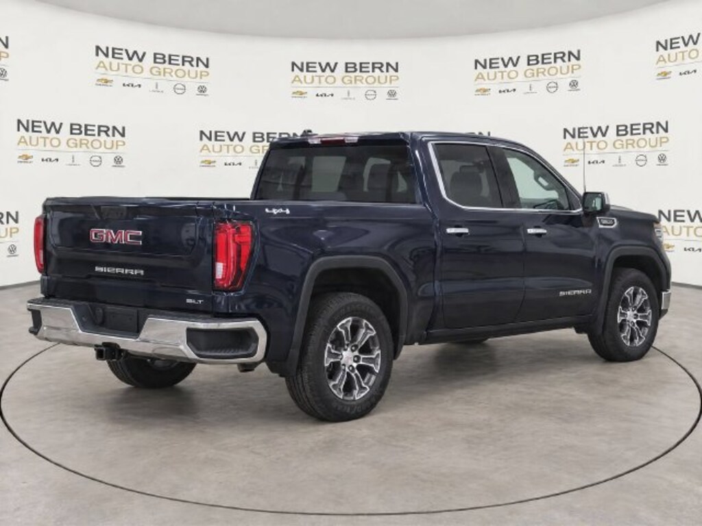 Used 2025 GMC Sierra 1500 SLT Truck