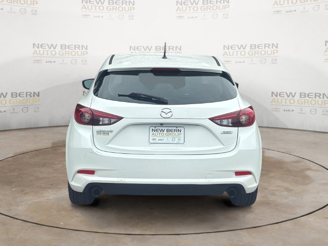 Used 2017 Mazda Mazda3 Touring 2.5 Hatchback