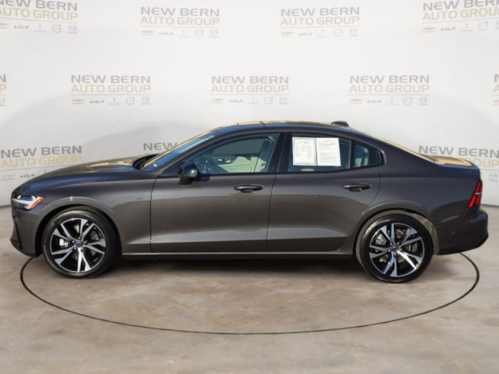 Certified 2025 Volvo S60 B5 Plus Sedan
