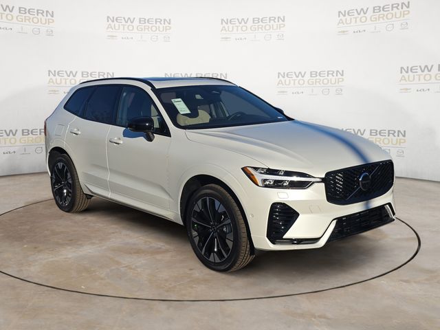 2026 Volvo XC60 Plus - Photo 6