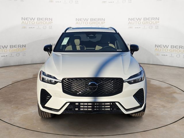 2026 Volvo XC60 Plus - Photo 7