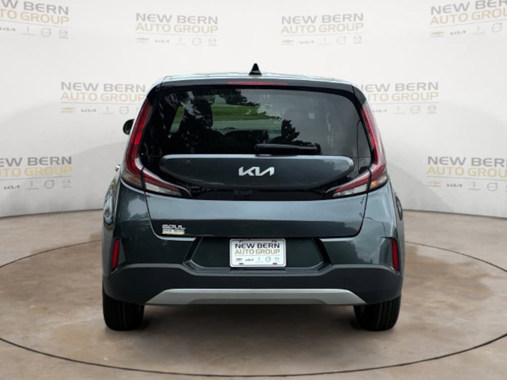 Used 2024 Kia Soul LX Hatchback