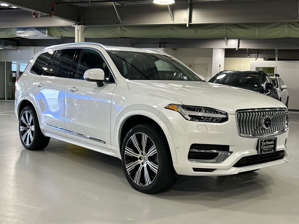  Volvo XC90 Recharge Plug-In Hybrid