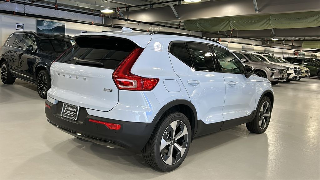 Certified 2026 Volvo XC40 B5 Plus SUV