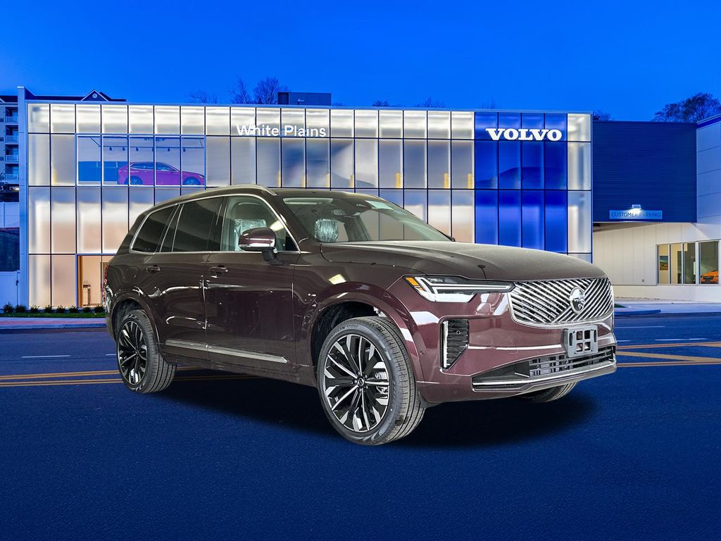 2026 Volvo XC90 Plus