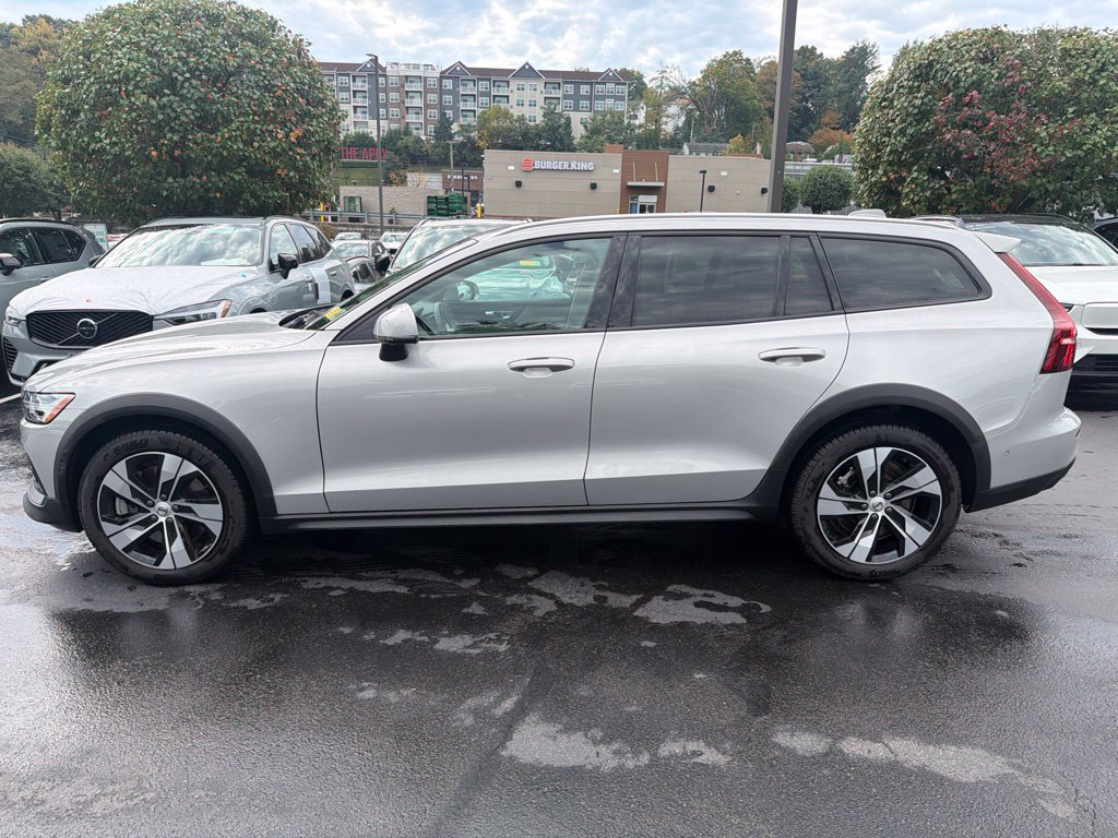 Used 2025 Volvo V60 Cross Country B5 Plus Wagon