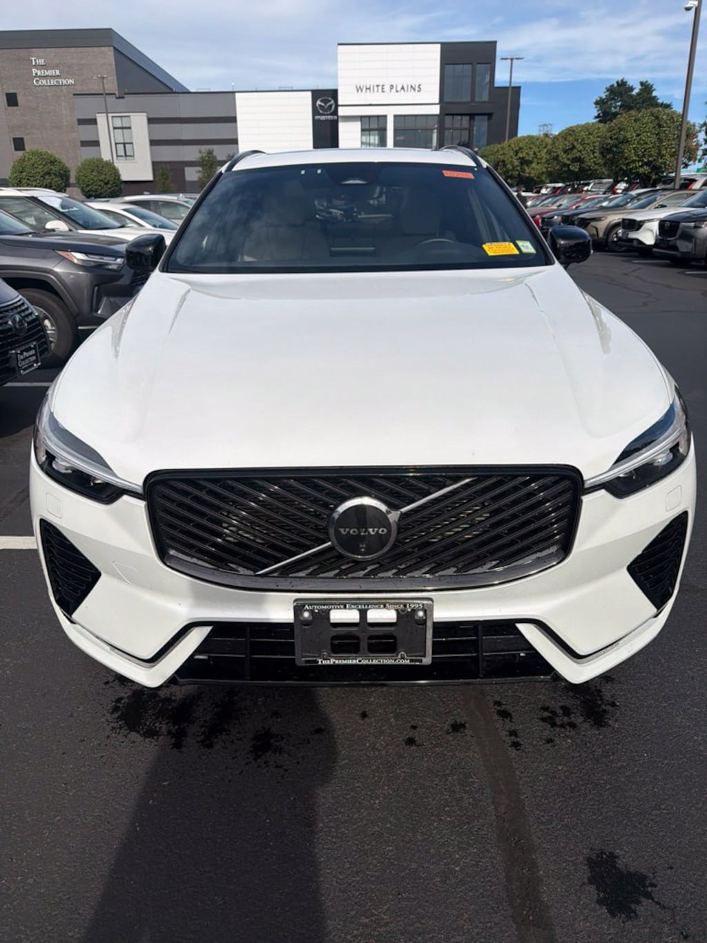 New 2026 Volvo XC60 B5 Plus SUV