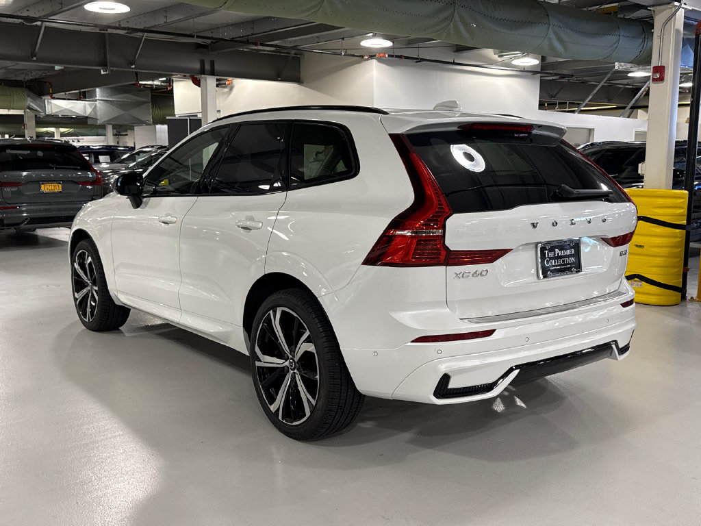 Certified 2024 Volvo XC60 B5 Ultimate Dark Theme SUV