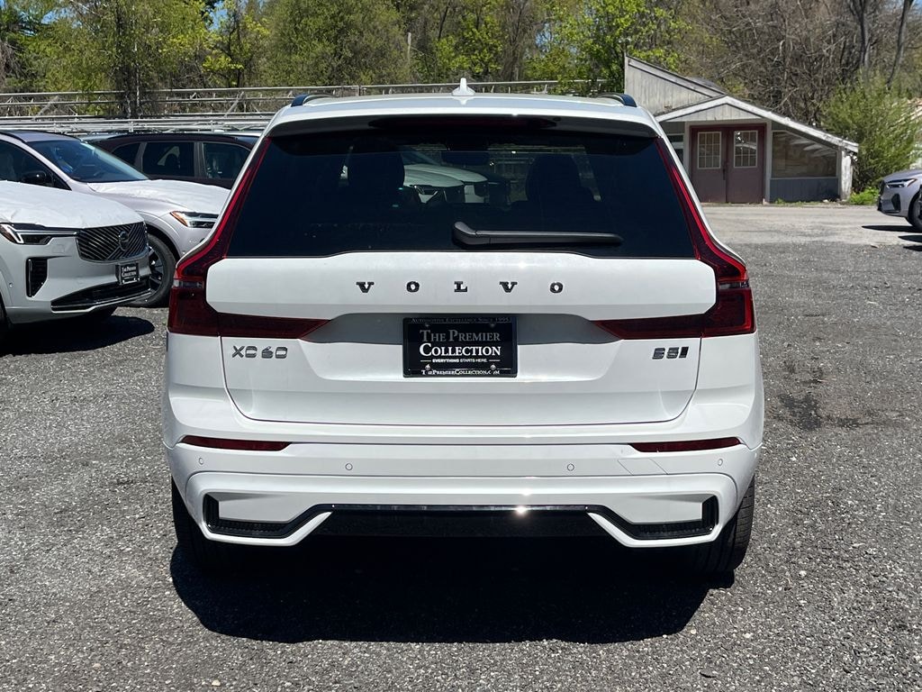 New 2026 Volvo XC60 B5 Plus SUV