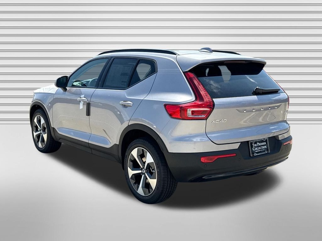 New 2026 Volvo XC40 B5 Plus SUV