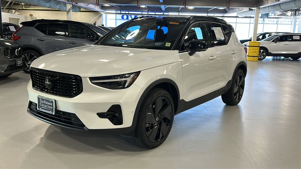 New 2026 Volvo XC40 B5 Ultra Black Edition SUV