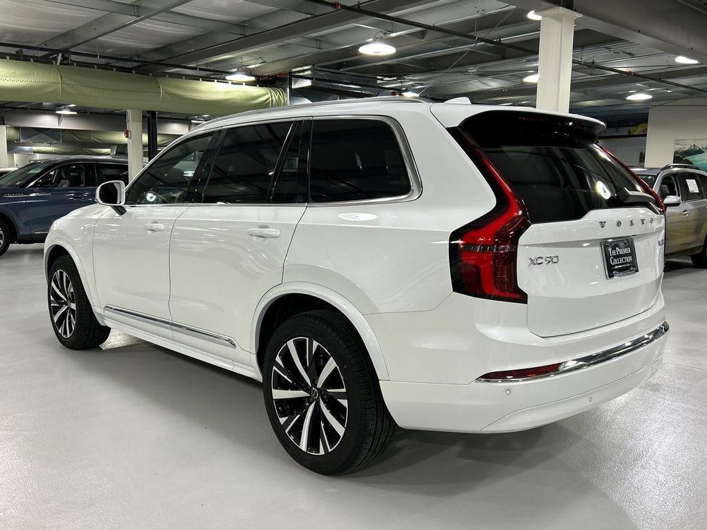 New 2026 Volvo XC90 B5 Core SUV