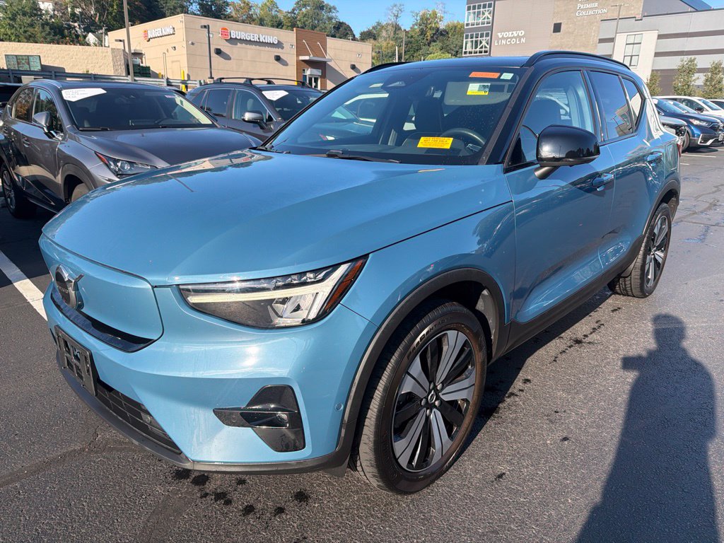  Volvo XC40 Recharge Pure Electric