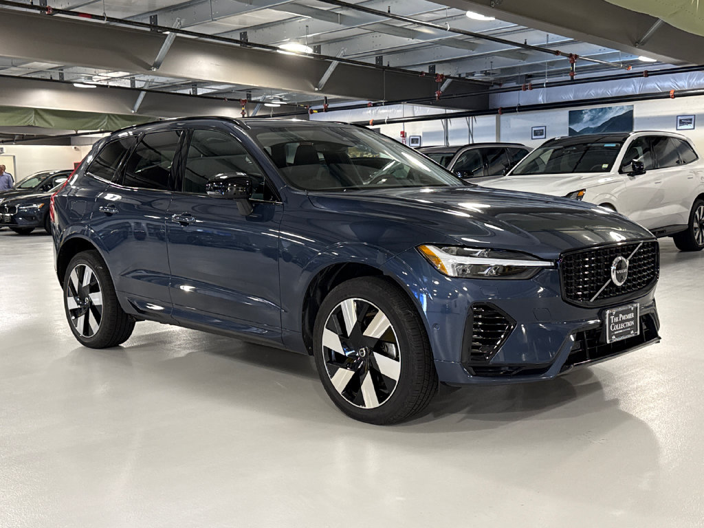  Volvo XC60 Recharge Plug-In Hybrid