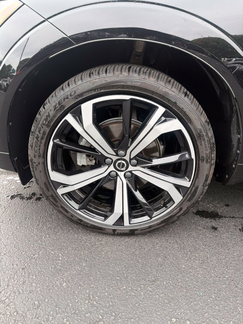 Used 2024 Volvo XC60 B5 Ultimate Dark SUV